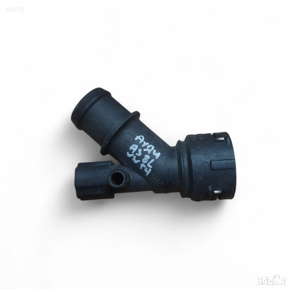 Воден Фланец Ауди A3 8L N:383 - VW Голф 4 - 1J0121619A, снимка 1