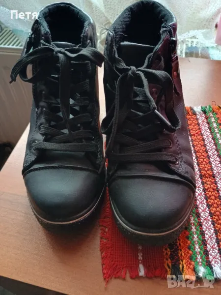 спортни обувки на лека платформа 38 номер , снимка 1