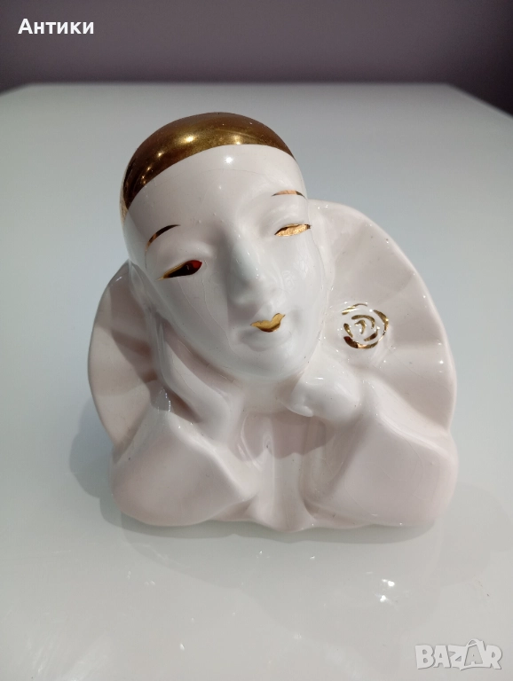 Стара порцеланова фигура , снимка 1