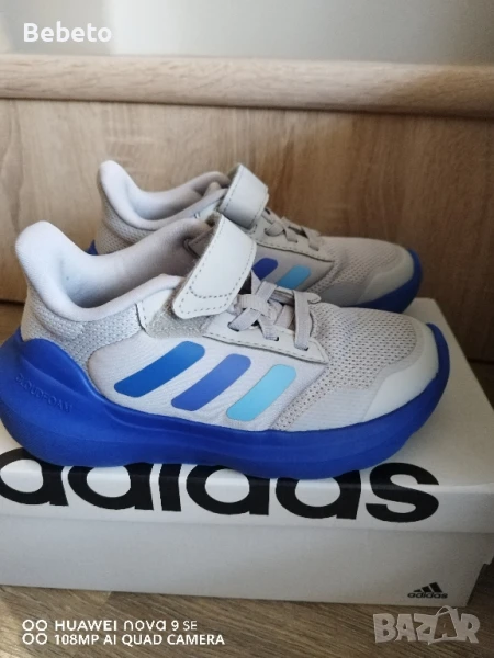Детски маратонки Adidas 29 номер, снимка 1