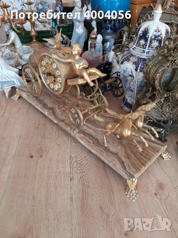 Часовник, снимка 5 - Антикварни и старинни предмети - 53872860