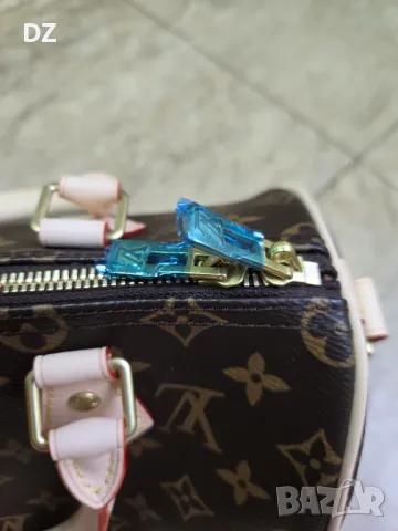 Дамска чанта LV, снимка 4 - Чанти - 49982956