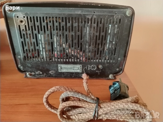 Старо малко бакелитено радио Philips 203U 37 Belgium(Белгия), снимка 6 - Колекции - 51550504