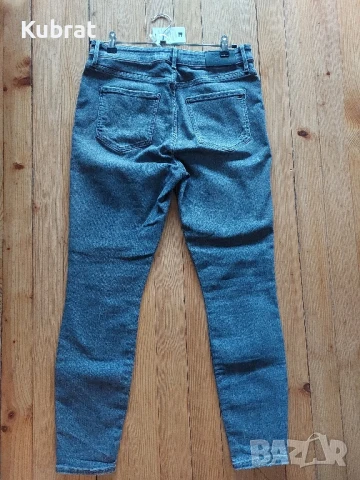 Чисто нови дамски дънки на Tommy Hilfiger , снимка 2 - Дънки - 50463052