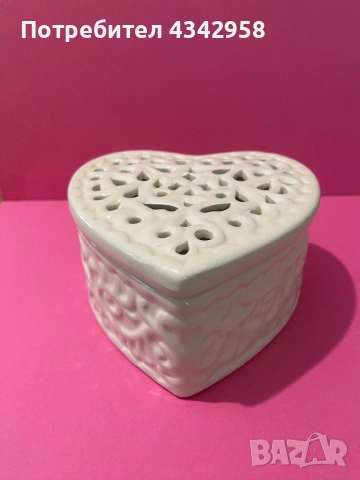 Adler.1980 г. Порцеланова захарница или бонбониера., снимка 2 - Антикварни и старинни предмети - 52570477