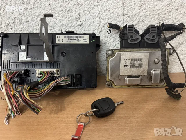 Renault ECU IAW 5NR2.C5 8200181482 + UCH + ключ 
