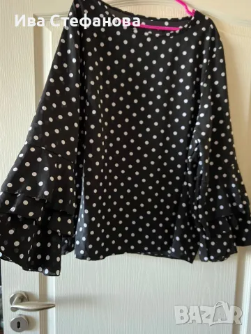 Разкошна нова елегантна кукленска блуза топ туника  вълнообразни акценти бели точки 