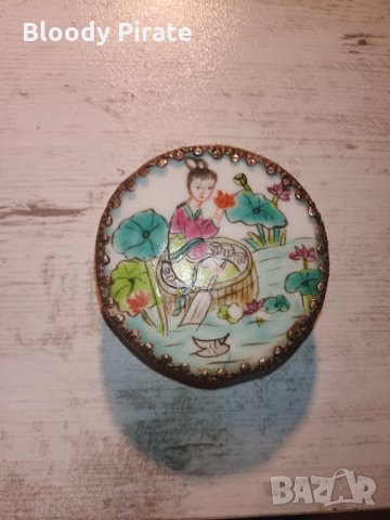 Древна Китайска Кутия - Рисуван Порцелан , снимка 1