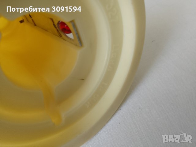 Старинен термометър Съветски термометър Сувенирен термометър Московска Кремълска кула СССР термометъ, снимка 4 - Други ценни предмети - 41596594