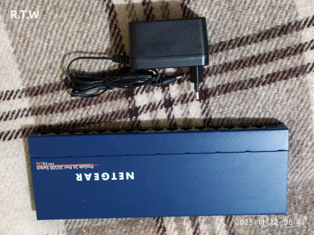 Netgear ProSafe 16-Port, 10/100, Switch , снимка 14 - Суичове - 52668897