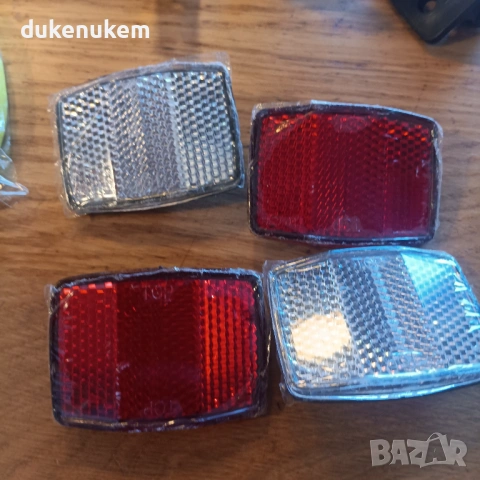 Комплект велосипедни светлоотразители, предни и задни + 8 м лента, снимка 9 - Аксесоари за велосипеди - 53164729