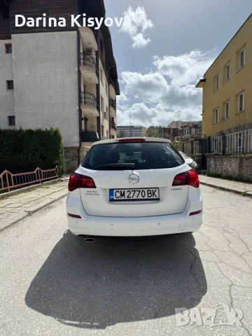 Opel Astra J 1.4 Turbo Бензин/Газ | 140 к.с. | Комби | 2011 г., снимка 5 - Автомобили и джипове - 56007380
