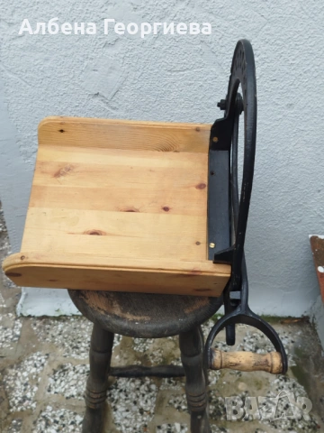 Немска дървена ретро гилотина, снимка 2 - Кухненски роботи - 53294260