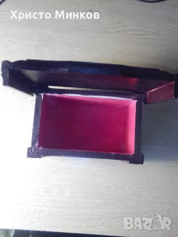 Продавам дървена кутия, тип скрин