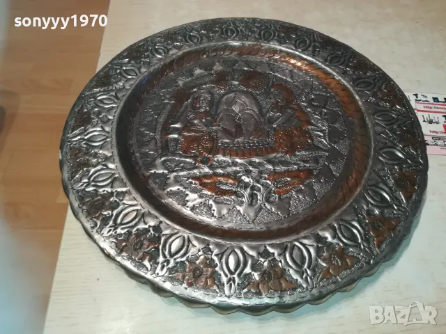 КРАСИВА РЕЛЕФНА ЧИНИЯ С ДВОЙНО ДЪНО 2910241805, снимка 3 - Антикварни и старинни предмети - 47765025