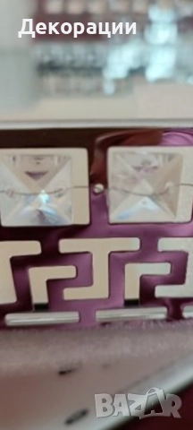 красива нова стъклена огледална декоративна помощна маса , снимка 8 - Маси - 52150383