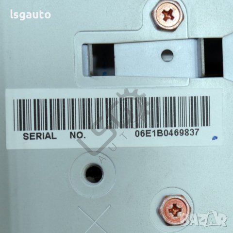 CD плеър Mazda 5 (I) 2005-2010 ID: 112837, снимка 3 - Части - 42517485