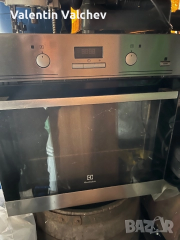 Продавам фурна за вграждане