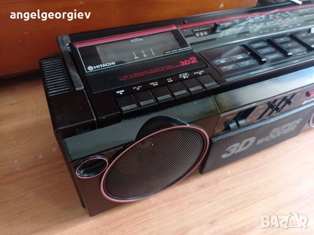Радиокасетофон HITACHI TRK-3D2E.За ремонт или донор, снимка 3 - Радиокасетофони, транзистори - 53395422