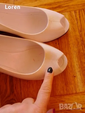 Ново!Подарявам бели силиконови сандали , снимка 6 - Сандали - 49246147