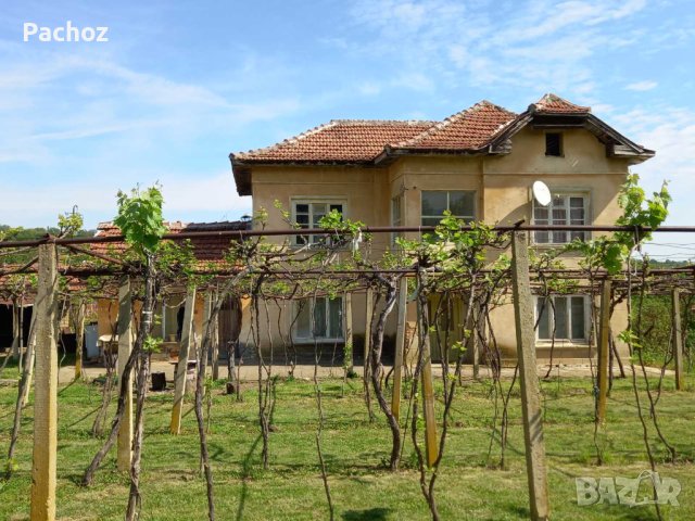 Къща в с. Владиня и с. Славяни обл. Ловеч, снимка 1 - Къщи - 40667252