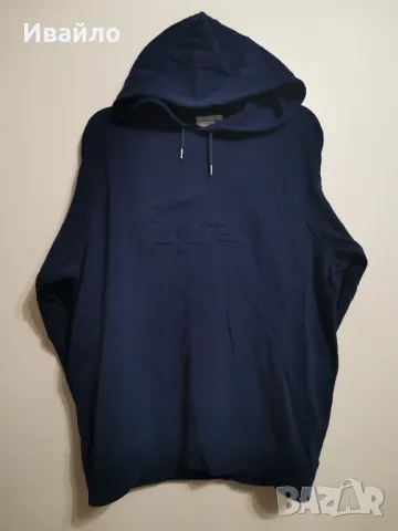 Lacoste Men's Sweatshirt. 