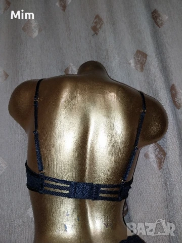 70 В Черен сутиен с бродирано цвете, снимка 4 - Бельо - 51398980