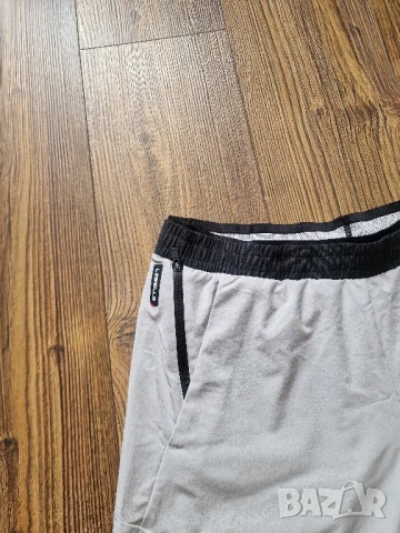 Страхотни мъжки къси панталони REEBOK  размер M / L , снимка 3 - Къси панталони - 50625392