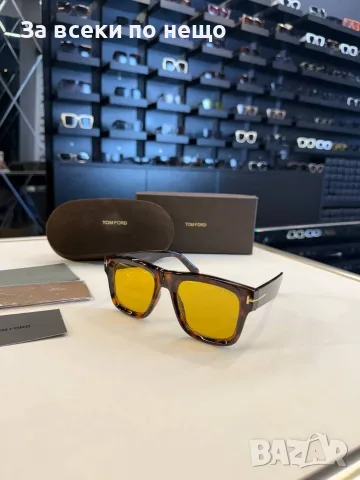 Tom Ford Слънчеви Очила С UV400 Защита Том Форд - Различни Цветове Код SK2025, снимка 12 - Слънчеви и диоптрични очила - 55751862