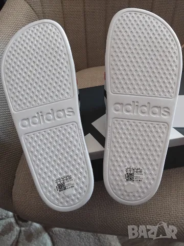 Чехли Adidas номер 42, снимка 4 - Джапанки - 56358812