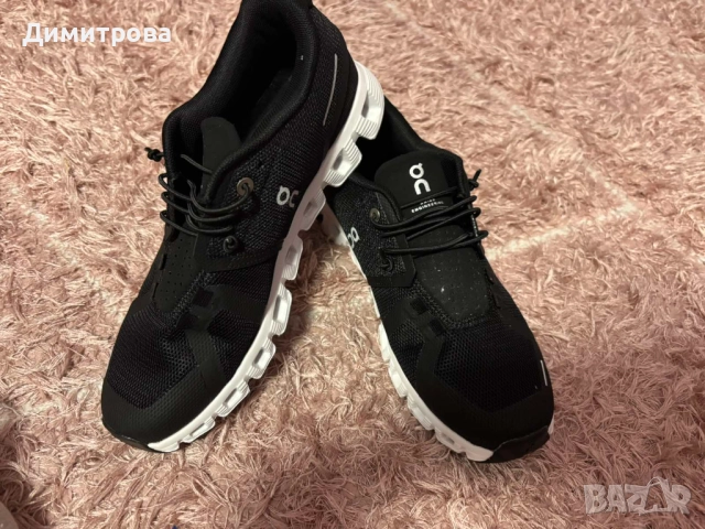 Дамски спортни обувки