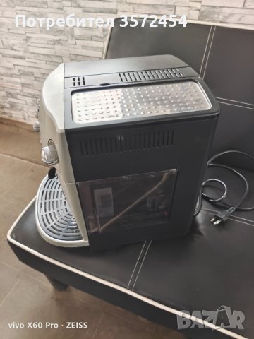 Кафемашина DeLonghi , снимка 3 - Кафемашини - 40492835