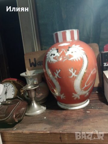 Немска порцеланова ваза дракон , снимка 2 - Вази - 44438031