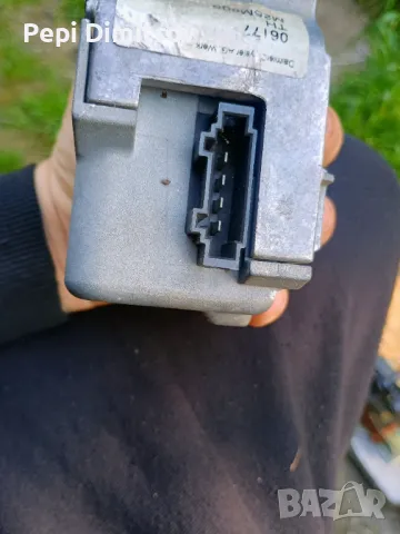 Контролен блок за заключване на кормилното управление a169460574