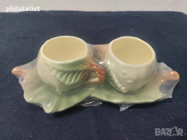 Комплект - Чинийка с 2 чаши - Порцеланови, снимка 2 - Чаши - 40567711