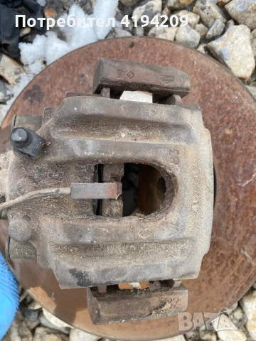 Е60 545 бензин задни дискове с апарати 120 евро