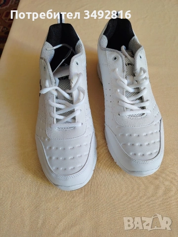 Бели мъжки маратонки