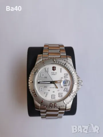 Швейцарски часовник  Victorinox Maverick II - 24703 , Quartz, Сапфир, 200m, 43mm, снимка 4 - Мъжки - 48357631