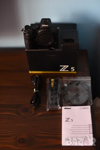 Нов Фотоапарат Nikon Z5 - тяло, снимка 3 - Фотоапарати - 55939705