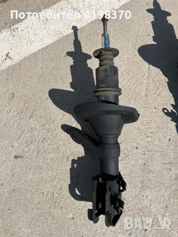 Амортисьор преден десен Хонда ЦРВ 2 Honda CR-V