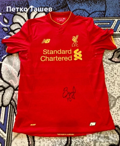 Оригинална Тениска на Ливърпул с автограф
