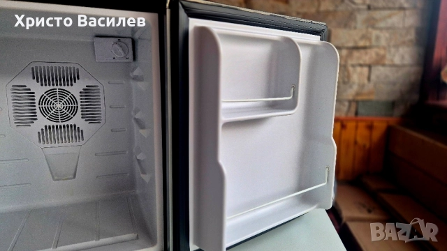хладилник мини бар, снимка 3 - Хладилници - 51500449