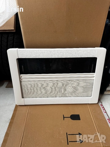 Прозорец отваряем Dometic с щора и комарник (Свален от чисто нов Кемпер) , снимка 9 - Къмпинг мебели - 53595656