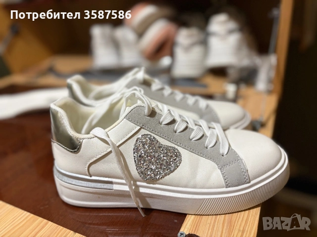 Обувки, снимка 3 - Маратонки - 53077848