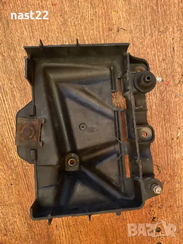 Стойка за акумулатор Фолксваген Поло (2004-2009), снимка 2 - Части - 49830652