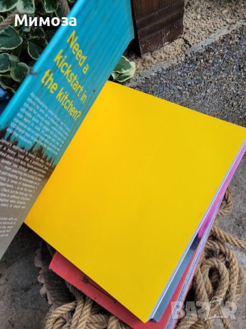 Кулинарни книги Гордън Рамзи,Джейми Оливър за РЕКВИЗИТ и интериор в заведение,ресторант,бар, снимка 7 - Енциклопедии, справочници - 41101885