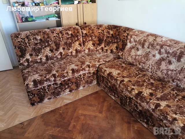 Разтегателен ъглов диван