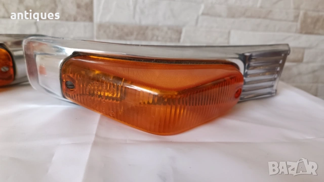 Комплект предни мигачи с основи - Шкода / Skoda 1000MB / 1000МБ - Нови, снимка 3 - Части - 53004841