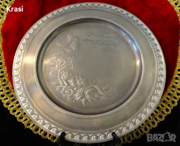 Калаена чиния за стена,пано с Честито,калаена сватба. 