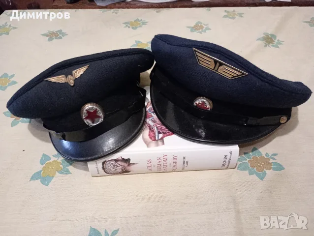 2 бр полицейски / vallet шапки 